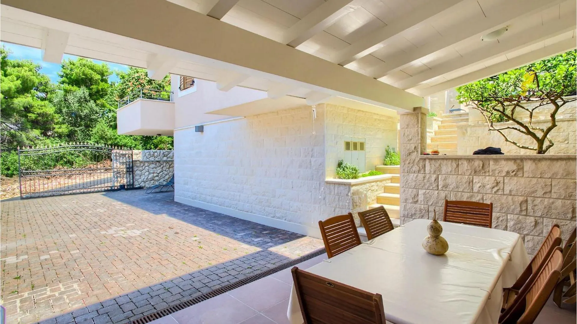 Villa Mustra Trogir Holiday home